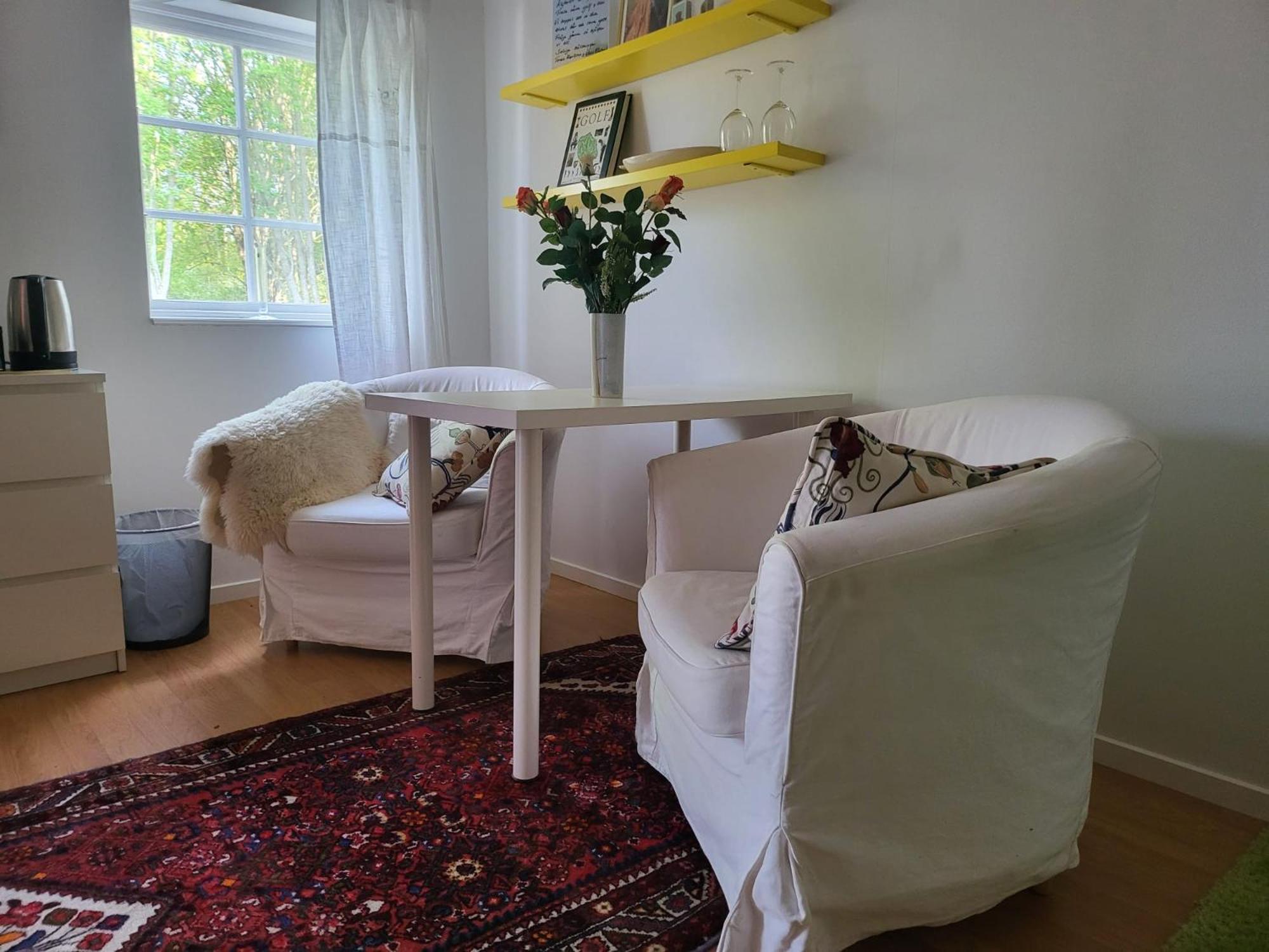 特鲁萨Lilla Huset Med Stor Traedgardstomt Naera Golf Och Hav别墅 外观 照片