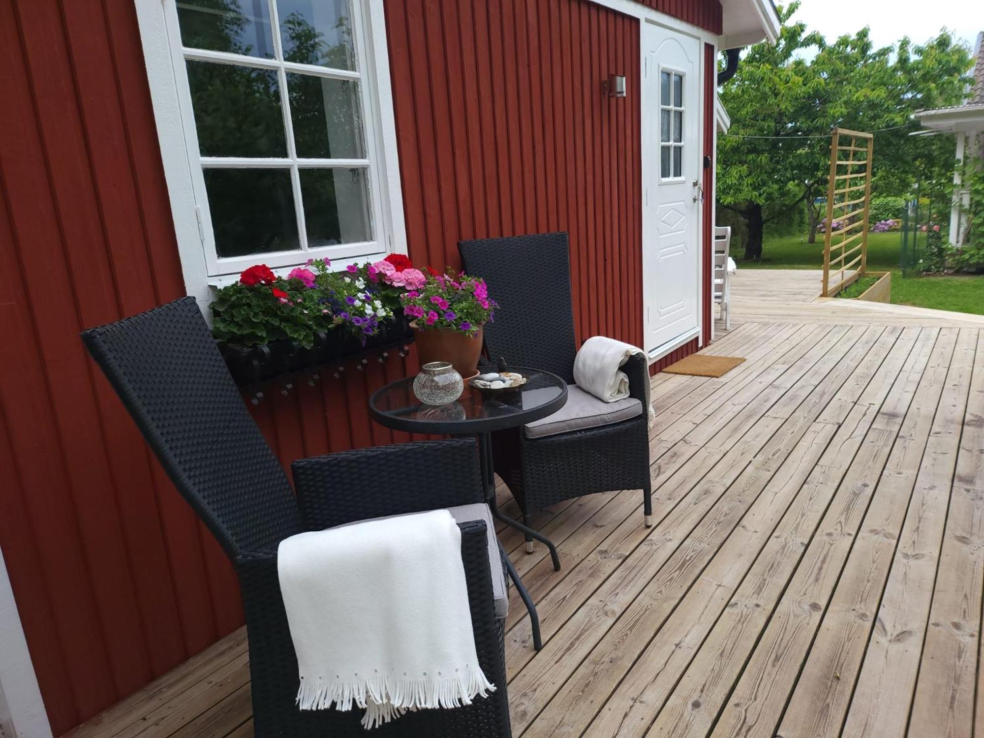 特鲁萨Lilla Huset Med Stor Traedgardstomt Naera Golf Och Hav别墅 外观 照片