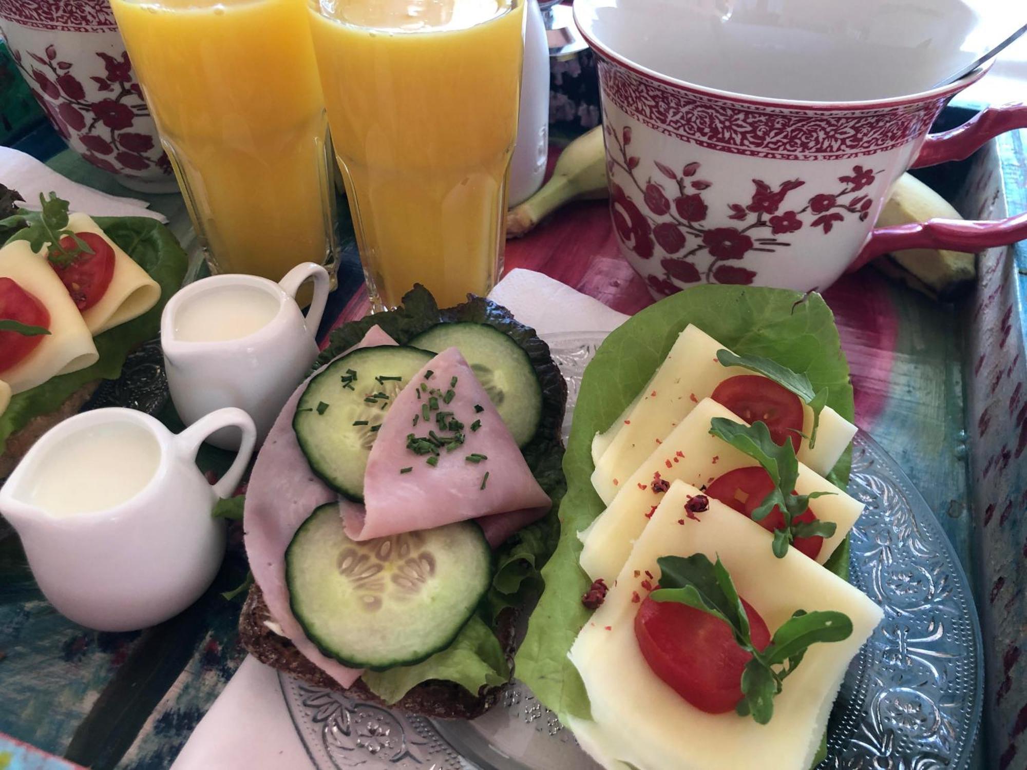 特鲁萨Lilla Huset Med Stor Traedgardstomt Naera Golf Och Hav别墅 外观 照片